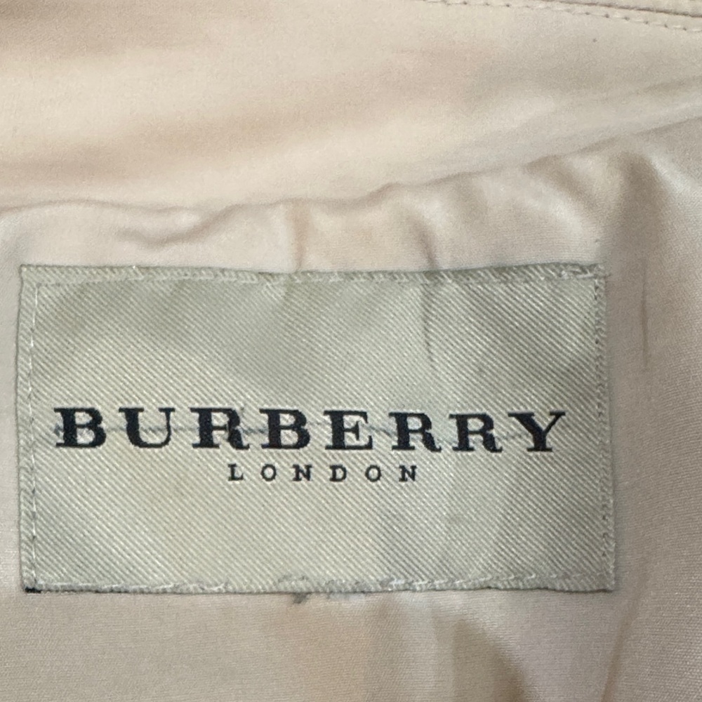 Authentic Burberry Light Tan Trench Coat - Picture 15 of 17